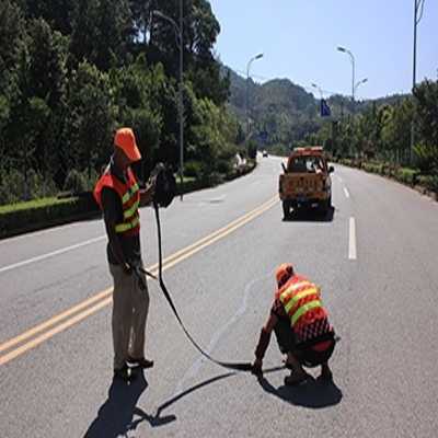 道路貼縫帶具有抗拉抗水等優(yōu)點(diǎn)